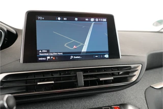 Peugeot 3008 1.2 PureTech AGC Allure  | Trekhaak | Pano | Leder | 360° | Cruise | / 25