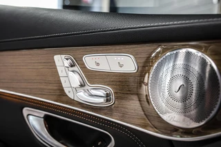 Mercedes GLC-klasse 350e 4MATIC AMG Premium Plus|Pano|verkoeling|Trekhaak|Leder / 36