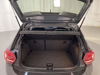 Volkswagen Polo 1.0 TSI R-Line Edition Camera Navigatie DAB+ App-Connect / 10