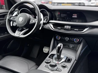 Alfa Romeo Stelvio 2.0 200pk Automaat AWD Sprint | Apple-Android | Parkeercamera | Adaptive Cruise Control / 21