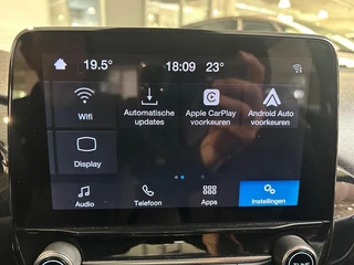 Ford Fiesta 1.0 EcoBoost Hybrid Titanium | Apple Carplay / Android Auto | Stoel + Stuurverwarming | Cruise Control | Parkeersensoren Achter | Lichtsensor | Climate Control | Verwarmbare Voorruit / 21