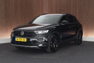 Volkswagen T-Roc 1.5 TSI 150pk DSG Sport Black Style Keyless Camera Virtual Cockpit Navigatie