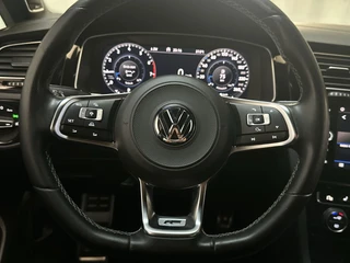 Volkswagen Golf Variant 1.5 TSI 150pk DSG Highline R-Line Stoelverwarming LED Camera Virtual Cockpit / 8
