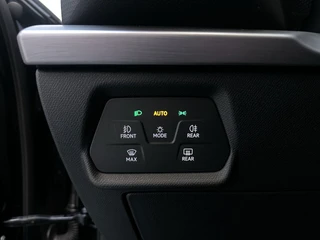 Seat Leon Sportstourer 1.5 eTSI 150pk DSG FR Business Intense LED Camera Stoelverwarming DAB+ / 21