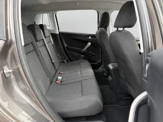 Peugeot 2008 1.2 PureTech Blue Lion / 15