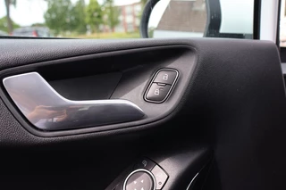 Ford Fiesta 100PK ST-LINE 5-DEURS CRUISE DRAADLOZE TEL.LADER APPLE/ANDROID AIRCO / 7