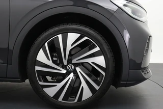 Volkswagen ID.4 First Max 77 kWh Pano l 360 Camera l HUD l VOL OPTIES / 11