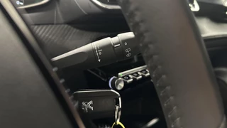 Peugeot 208 1.2 PureTech Active CARPLAY CRUISE. / 26