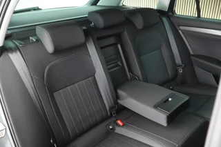 Skoda Superb Combi 1.4 TSI 218pk iV Business Edition Trekhaak Memory Stoelverwarming Virtual Cockpit Navigatie / 42