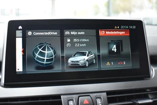 BMW 2 Serie Active Tourer 225xe LEDER SPORTSTOELEN NAVIGATIE LMV LED / 30