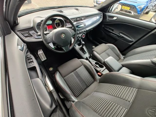 Alfa Romeo Giulietta 1.4 T SPORTIVA AUTOMAAT  Cruise Control | Clima | Parkeersensoren / 14