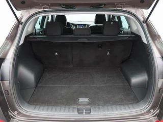 Hyundai Tucson 1.6 GDi 132Pk Comfort | Stoelverwarming | Trekhaak | Camera | Cruise Control | CarPlay | Climatronic | 17 Inch / 18
