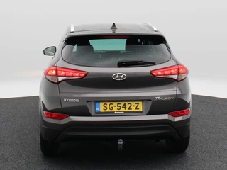 Hyundai Tucson 1.6 GDi 132Pk Comfort | Stoelverwarming | Trekhaak | Camera | Cruise Control | CarPlay | Climatronic | 17 Inch / 7