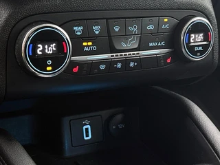 Ford Focus Wagon 1.5 EcoBoost Active Business Automaat | Adaptive Cruise | Stoelverwarming | Camera | Parkeersensoren | Trekhaak / 22