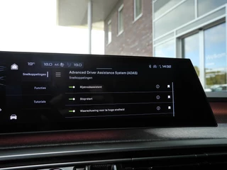 Peugeot 3008 1.2 Hybrid 136 GT | Demo | Stoel en stuurverwarming | Led | Navigatie | Achteruitrijcamera | Keyless entry en start | Parkeersensoren voor en achter | Climate control | Adaptive cruise control / 25
