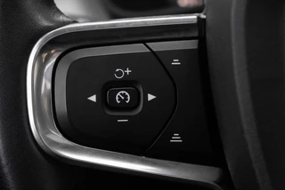 Volvo XC40 T5 Recharge Inscription 262PK Pano l Winterpakket l Camera l Carplay / 19
