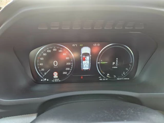 Volvo XC90 2.0 T8 Recharge AWD R-Design . 22 inch . Camera / 16