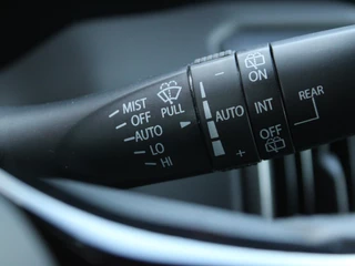 Suzuki e VITARA Select 61 kWh Adaptieve Cruise & Climate Control, Stuur- & Stoelverwarming, Parkeersensoren Voor & Achter / 32