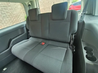Volkswagen Caddy 1.0 Tsi Basic 102 PK 7 persoons  Rijklaar + 12 maanden Bovag-garantie Henk Jongen Auto's in Helmond,  al 50 jaar service zoals 't hoort! / 26