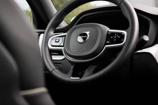 Volvo XC60 T6 AWD Ultra Black Edition 360 Cam Pano Trekhaak 21 inch Alarm / 33