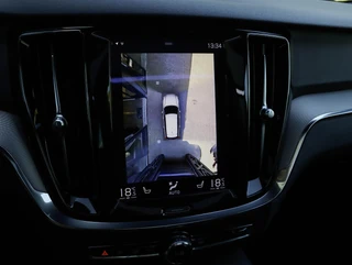Volvo V60 T8 Recharge AWD R-Design Pano | HarmanKardon | Ak. Glas | Trekhaak | Head Up / 10