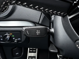 Audi A3 Sportback 30 TFSI Advance Sport S-line | Digitaal Dashboard | Camera | Climate Control | Cruise Control | Sportstoelen / 17