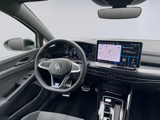 Volkswagen Golf 1.5 eHybrid GTE 272pk / 360 Cam / 5J Garantie / HUD / Black Style / 18