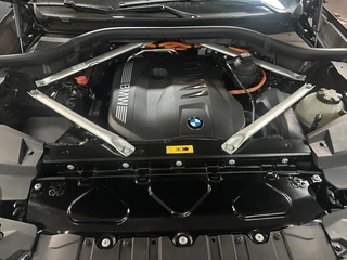 BMW X5 XDRIVE50E LAUNCH / 16