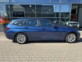 BMW 3-serie Touring 320e High Executive *Laser Koplampen* / 6