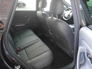Leapmotor B05 ProMax Design 67.1 kWh | Panoramadak | Elektrisch verstelbare stoelen | Stuurwiel verwarming | Apple carplay/Android auto | Sfeerverlichting | Regensensor | Privacyglas | 19 inch lichtmetalen velgen / 11