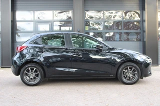 Mazda 2 1.5 SKYACTIV-G TS Automaat **NL-Auto** NAP slechts 27000km gereden / 7