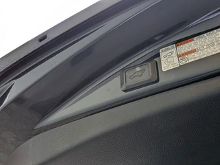 Toyota RAV4 2.5 Hybrid AWD Dynamic Camera|Elektr.Achterklep|Stoelverwarming|Trekhaak|Lane-Assist|1650KG Trekvermogen / 30