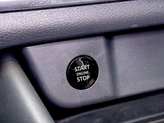 Nissan QASHQAI 1.3 MHEV Xtronic Tekna / 38