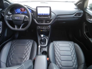 Ford Puma 1.0 EcoBoost Hybrid ST-Line X Gold Edition | Panoramadak | Trekhaak | Lederen bekleding | Keyless entry & Start | Navigatie | Dealer oh | B&O geluid / 17