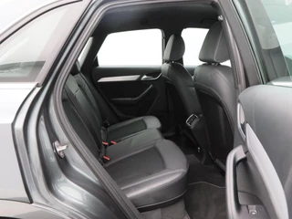 Audi Q3 1.4 TFSi 150 Pk Automaat S-Line | Trekhaak | Half Leer | Cruise Control | Camera | Climatronic | Navigatie | 18 Inch / 38