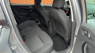 Peugeot 208 1.2 PureTech BlueLease Allure Navigatie Clima Velgen / 5