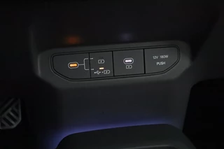 Kia EV3 GT-Line Business Edition 81.4 kWh  Camera - Adaptieve Cruise control - AppleCarplay - AndroidAuto - 7 Jaar of 150.000km Fabrieksgarantie / 56
