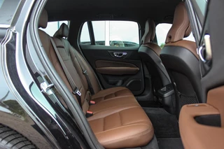 Volvo V60 2.0 B4 Inscription | NL auto | 2e eigenaar | BTW auto | Stuurverwarming | Leer | Cruise control | DAB | Camera | LED | Navigatie | Bluetooth | PDC / 20