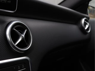 Mercedes-Benz A-Class 180 Ambition  | Trekhaak | Navigatie | LED | Org. NL / 52