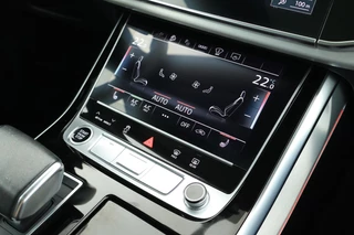 Audi Q7 55 TFSI e 381pk quattro Pro Line S Trekhaak 360Camera B&O Head-Up Keyless Virtual Cockpit Luchtvering Panoramadak 2x S-Line / 42