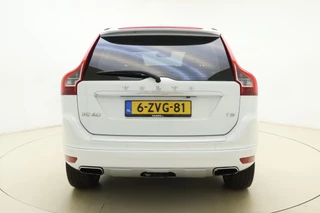 Volvo XC60 2.0 T5 FWD Ocean Race 245pk | Panoramadak | Elektrische stoelen | Verwarmde voorruit | Stoelverwarming | Handsfree kofferklep | Camera | Lederen bekleding | Afneembare trekhaak | 1.600kg trekgewicht | NL auto / 12