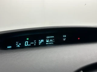 Toyota Prius 1.8 Plug-in Dynamic Business CAMERA NAVI ECC CRUISE TREKHAAK. / 30