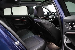 BMW 1-serie 118i Business Edition | SPORT LINE | PANORAMADAK | SPORTSTOELEN | DAB | APPLE / 6