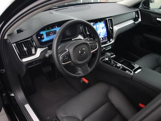 Volvo V60 2.0 T6 Plug-in hybrid AWD Ultra Bright | SOH 99% | Long Range / 5