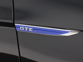 Volkswagen Passat 1.4 TSi 218 Pk PHEV GTE Business | Panoramadak | Camera | Adaptive Cruise | Stoelverwarming | Navigatie | CarPlay | 17 Inch | 73.094 Km !! / 16