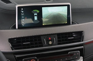 BMW X2 xDrive20i High Executive M Sport X Achteruitrijcamera Head-Up Leder Adaptief Onderstel / 16