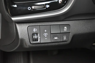 Kia Stonic 1.0 T-GDi 100pk DynamicPlusLine / 16