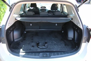 Subaru Forester 2.0i e-BOXER Luxury / 32