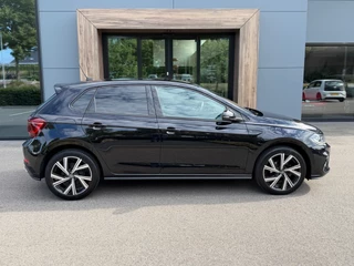 Volkswagen Polo 1.0 TSI R-Line IQ light | Carplay | Camera | Climate | Stoelverwarming | Rijklaar incl. garantie / 4