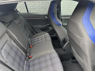 Volkswagen Golf 1.4 eHybrid GTE I INCL. € 850,00 AFL.KOSTEN + BOVAG GARANTIE / 33